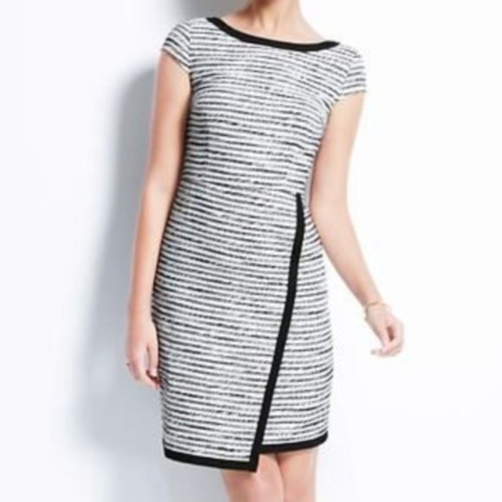 ANN TAYLOR Tipped Tweed Cap Sleeve Dress Black White Knee Length Sheath Size 10